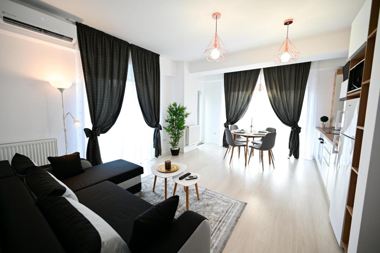 Novus Apartment นาโวดาริ ภายนอก รูปภาพ